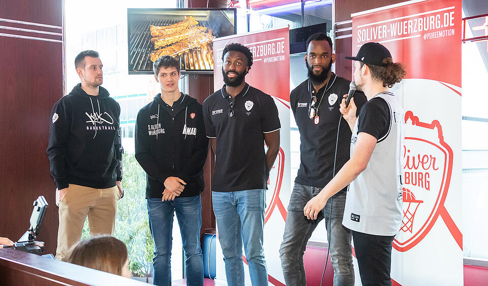 s.Oliver Würzburg Team Verabschiedung