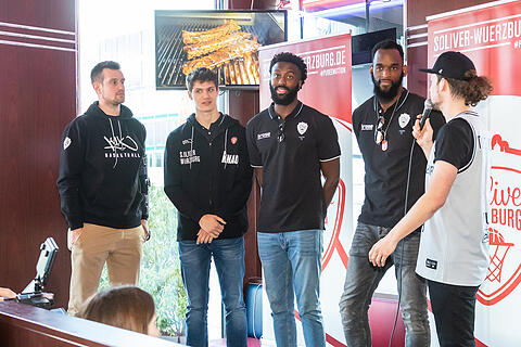 s.Oliver Würzburg Team Verabschiedung