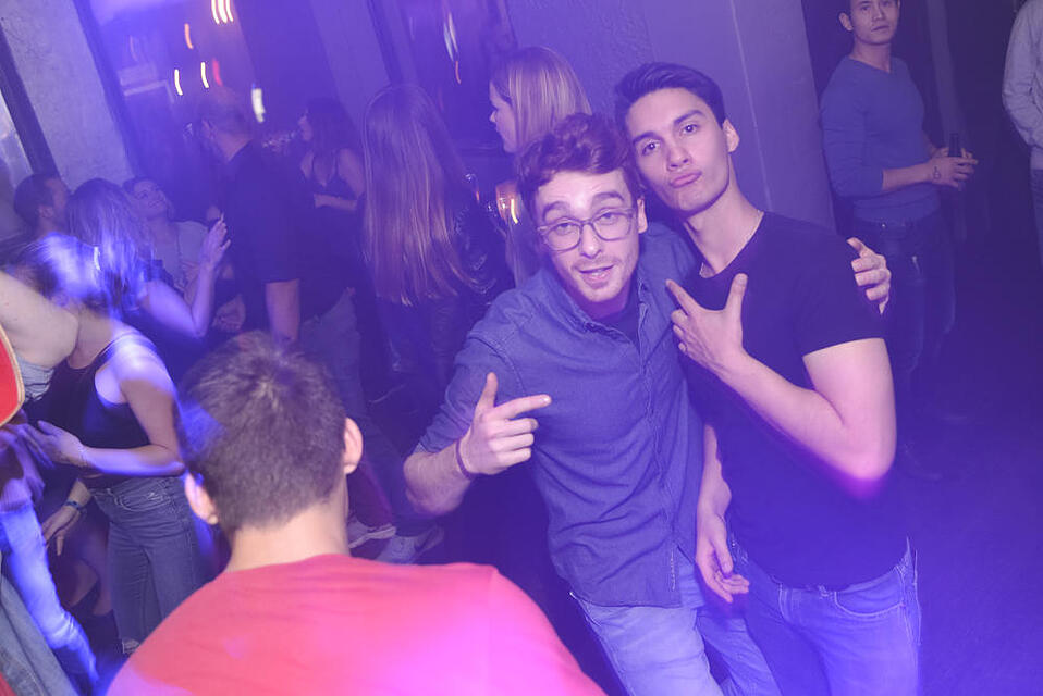 Main Ding Party