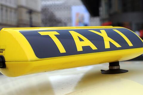 Taxi