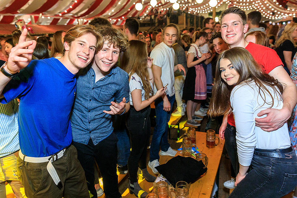 Fr&uuml;hjahrsvolksfest - Erwin und die Heckflossen