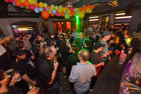 We love Musik from 80s til now