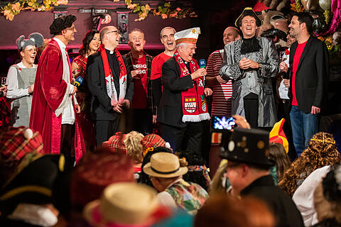 N&auml;rrische Weinprobe