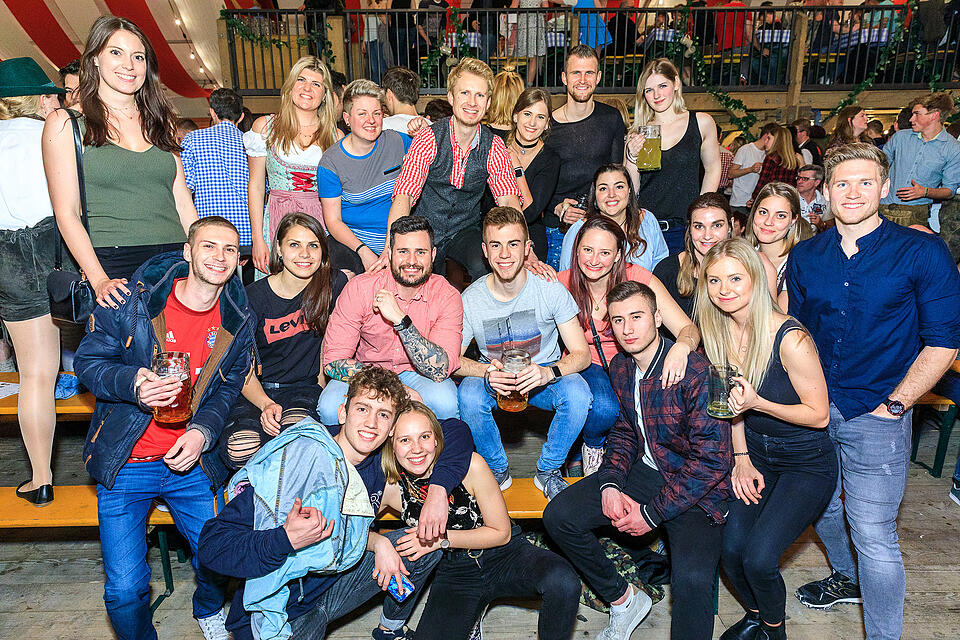 Fr&uuml;hjahrsvolksfest - Erwin und die Heckflossen