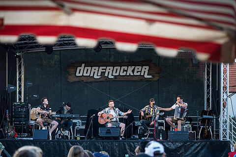 Dorfrocker in Kirchaich