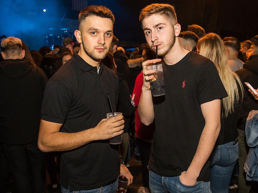 Azet - Fast Life Tour 2018
