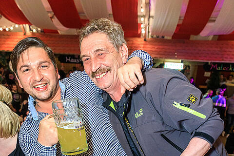 Fr&uuml;hjahrsvolksfest - Erwin und die Heckflossen