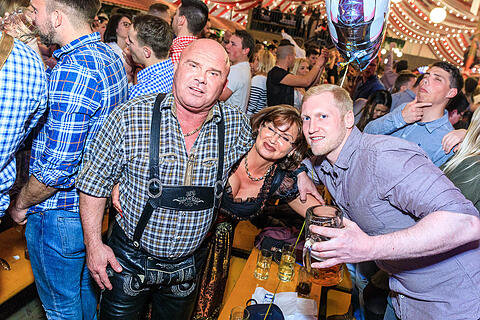 Fr&uuml;hjahrsvolksfest - Erwin und die Heckflossen