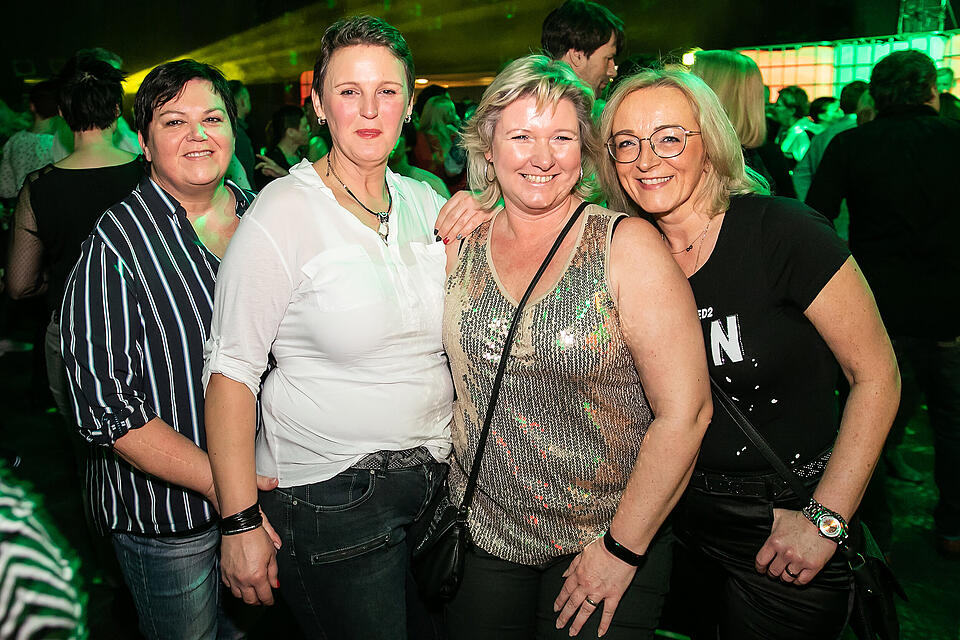 &Uuml;40 Party