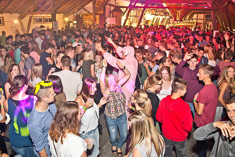 Bauer sucht Frau DJ N' Farmer