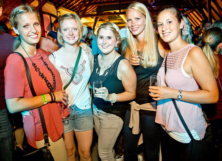 Bauer sucht Frau DJ N' Farmer