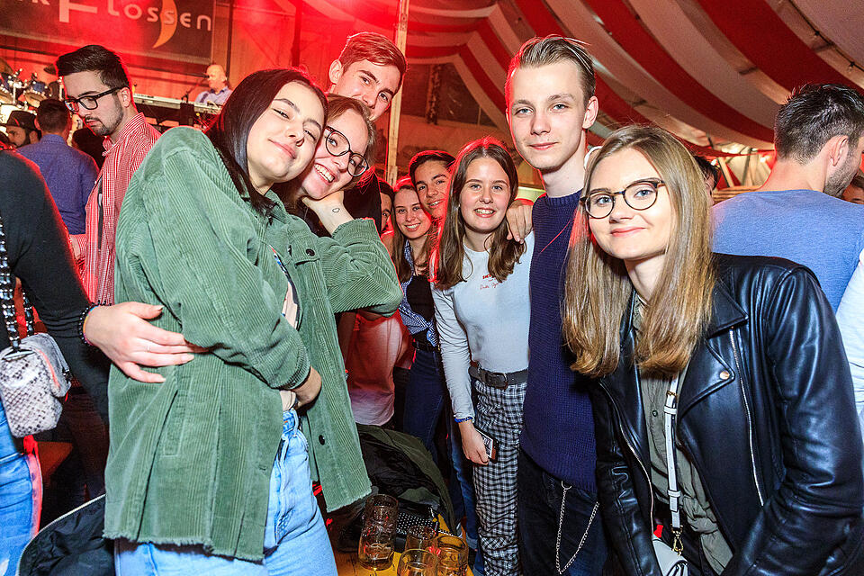 Fr&uuml;hjahrsvolksfest - Erwin und die Heckflossen