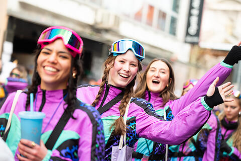 Faschingszug 2026 in W&uuml;rzburg: So lief das Narrenevent in der Innenstadt