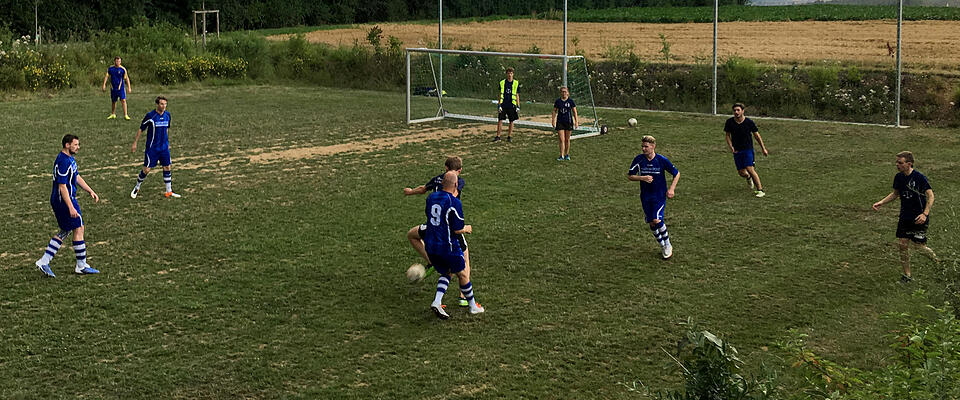 Wilde Liga Spiel 8: Turbine Heuchelhof 5 - 3 Übergewichtige Nichtschwimmer