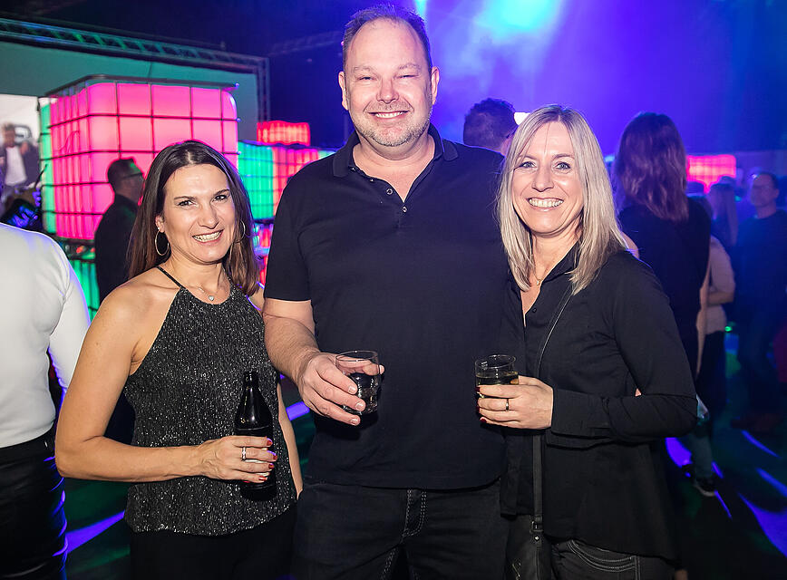 &Uuml;40 Party