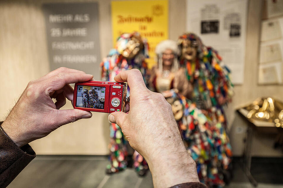 Fastnacht in Franken - Promis und Besucher