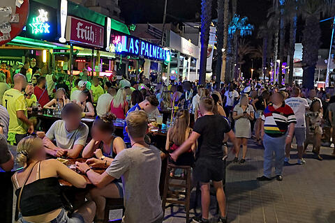 Party an der "Bierstraße" auf Mallorca