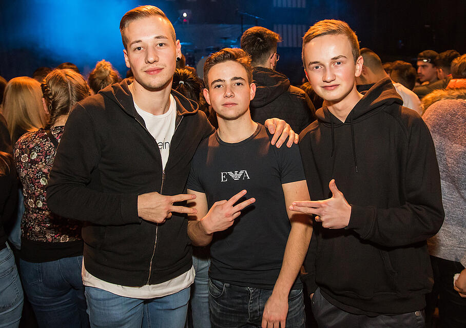 Azet - Fast Life Tour 2018