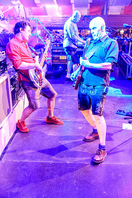 Fr&uuml;hjahrsvolksfest - Erwin und die Heckflossen