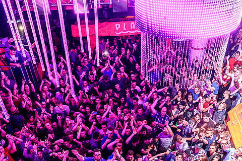Mia Julia live